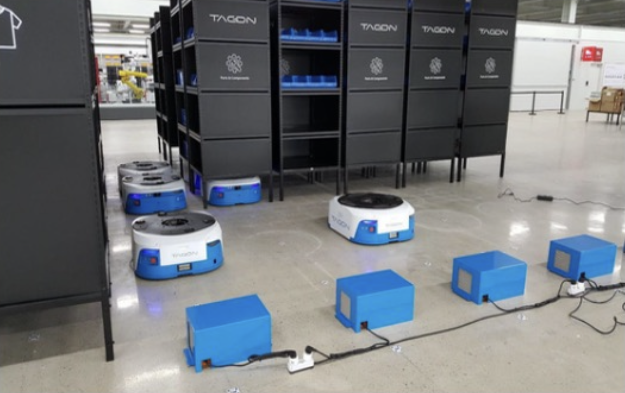 EC物流センターで稼働するGoods-to-Personシステム